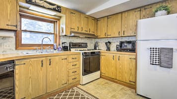 Rumah (2 Bedrooms) | Interior