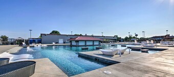 Ozarks Vacation Rental Condo w/ Lake View!