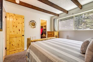 Apartment (1 Bedroom) | Interior - Townhome w/ Mtn View - Walk to Brian Head Lifts! (Brian Head)
