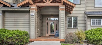 Charming Redmond Townhome w/ Resort Amenities