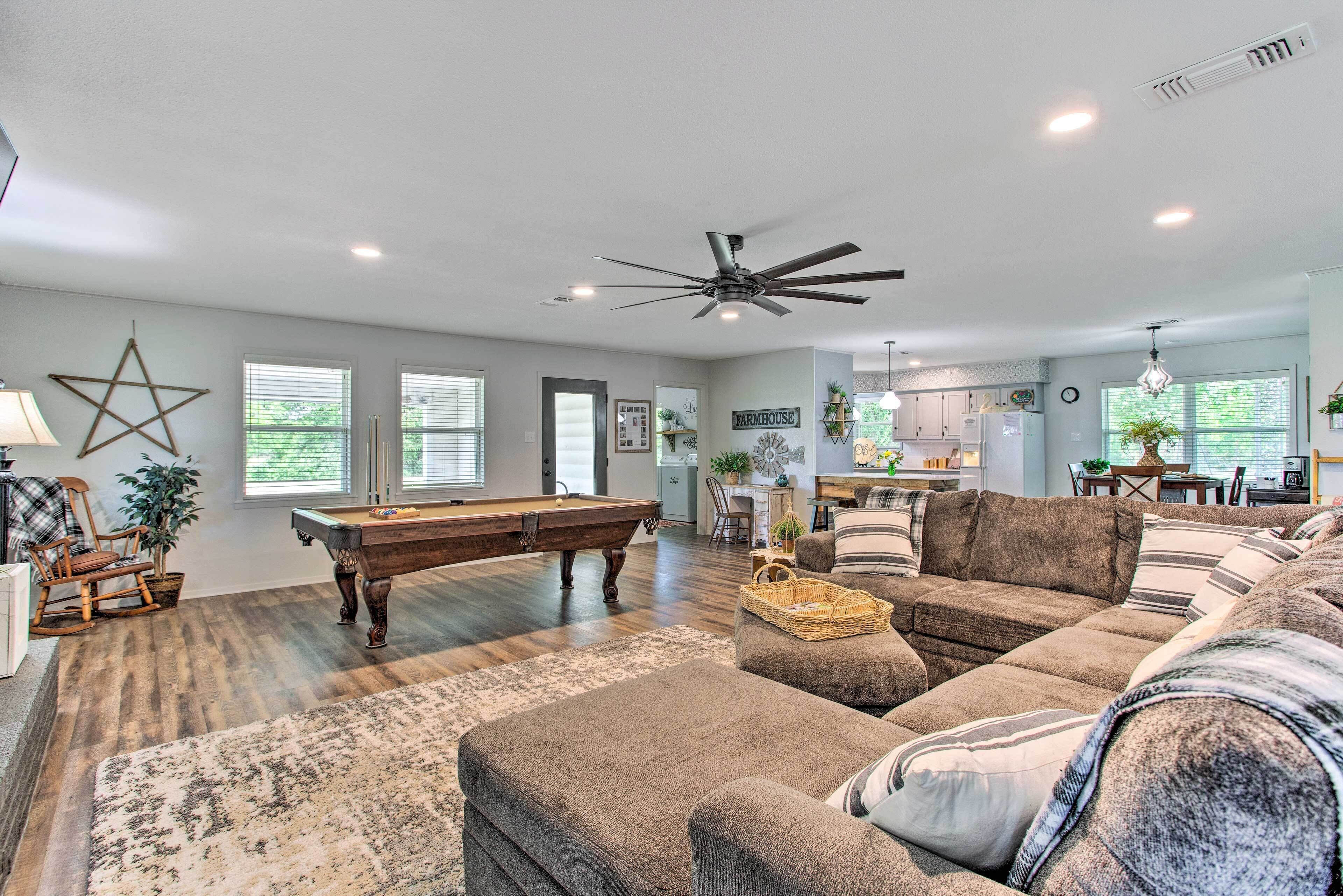 House (3 Bedrooms) | Interior