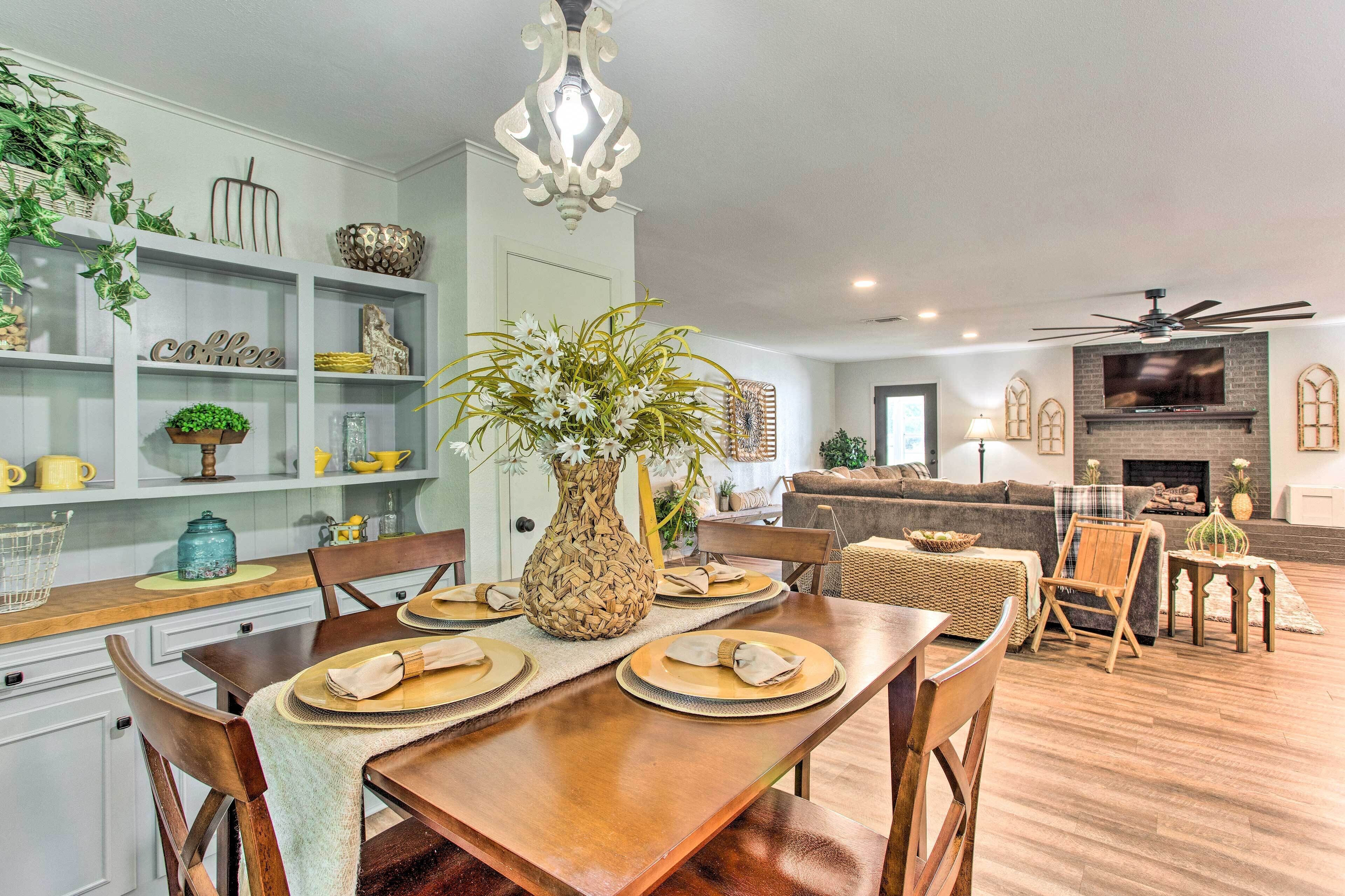 House (3 Bedrooms) | Interior