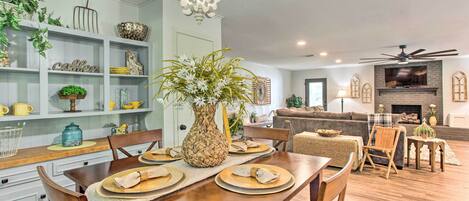 House (3 Bedrooms) | Interior