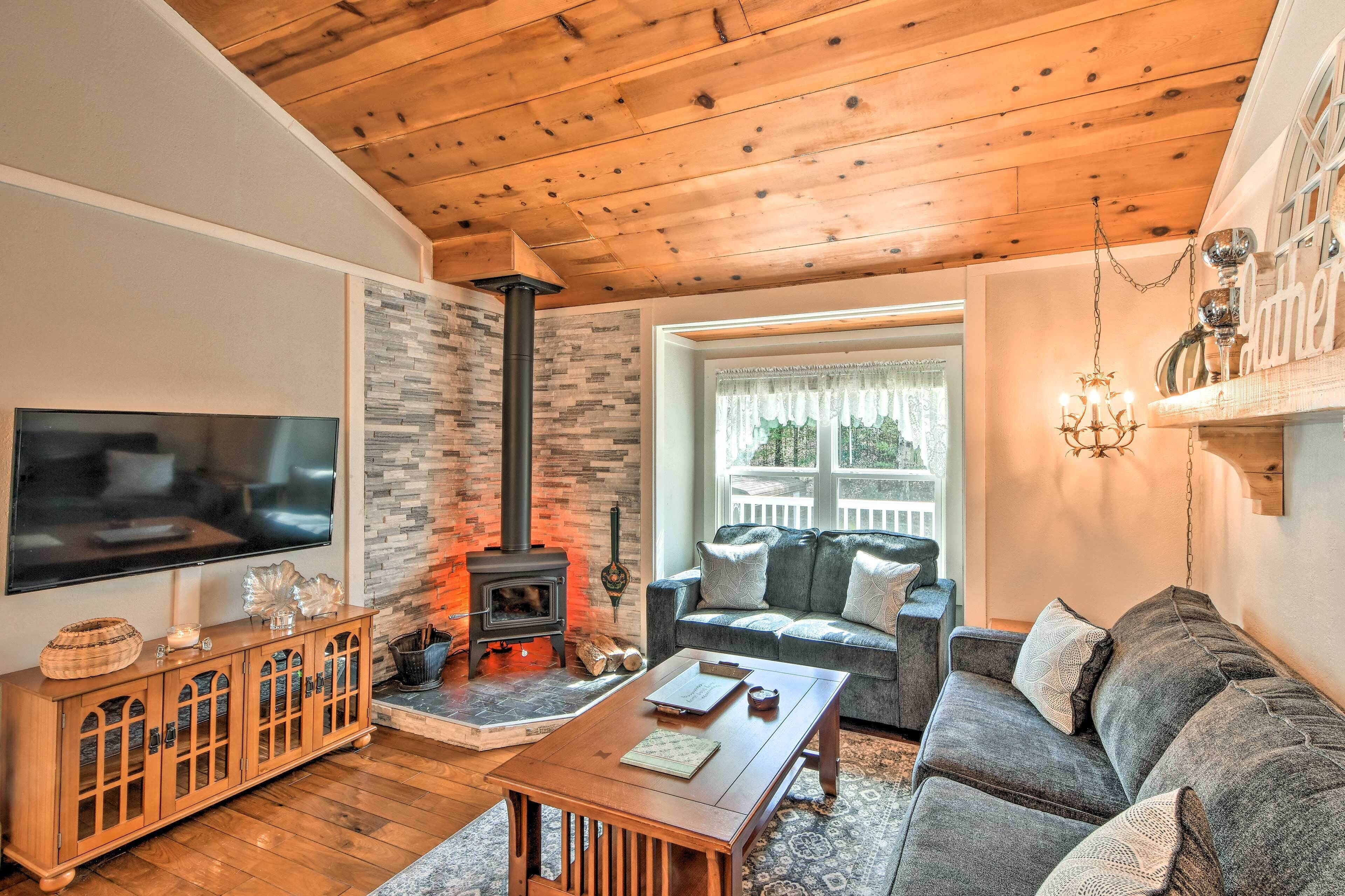 House (3 Bedrooms) | Front of property