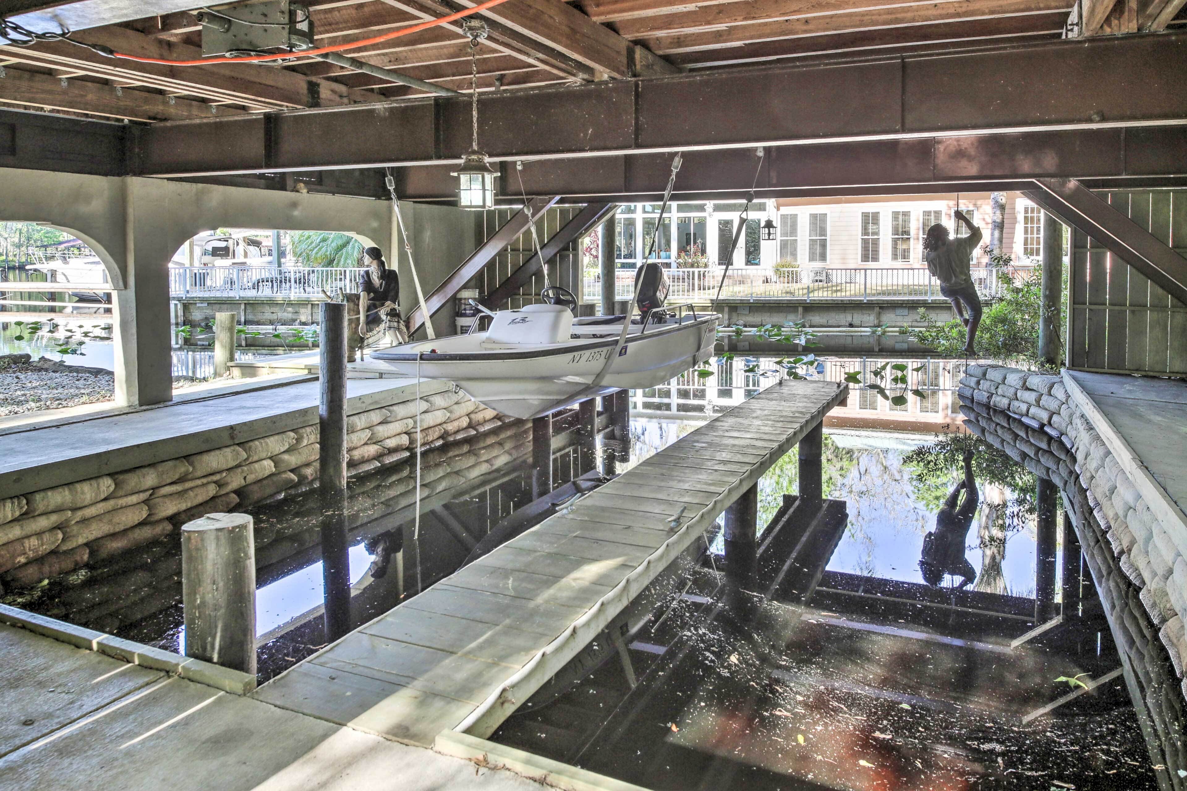 Waterfront Astor Studio Cabin w/ Private Boat Dock