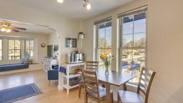 Apartment (1 Bedroom) | Interior