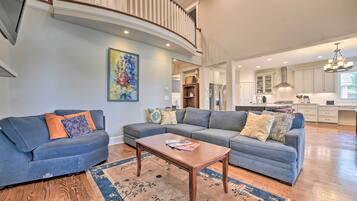 House (4 Bedrooms) | Interior