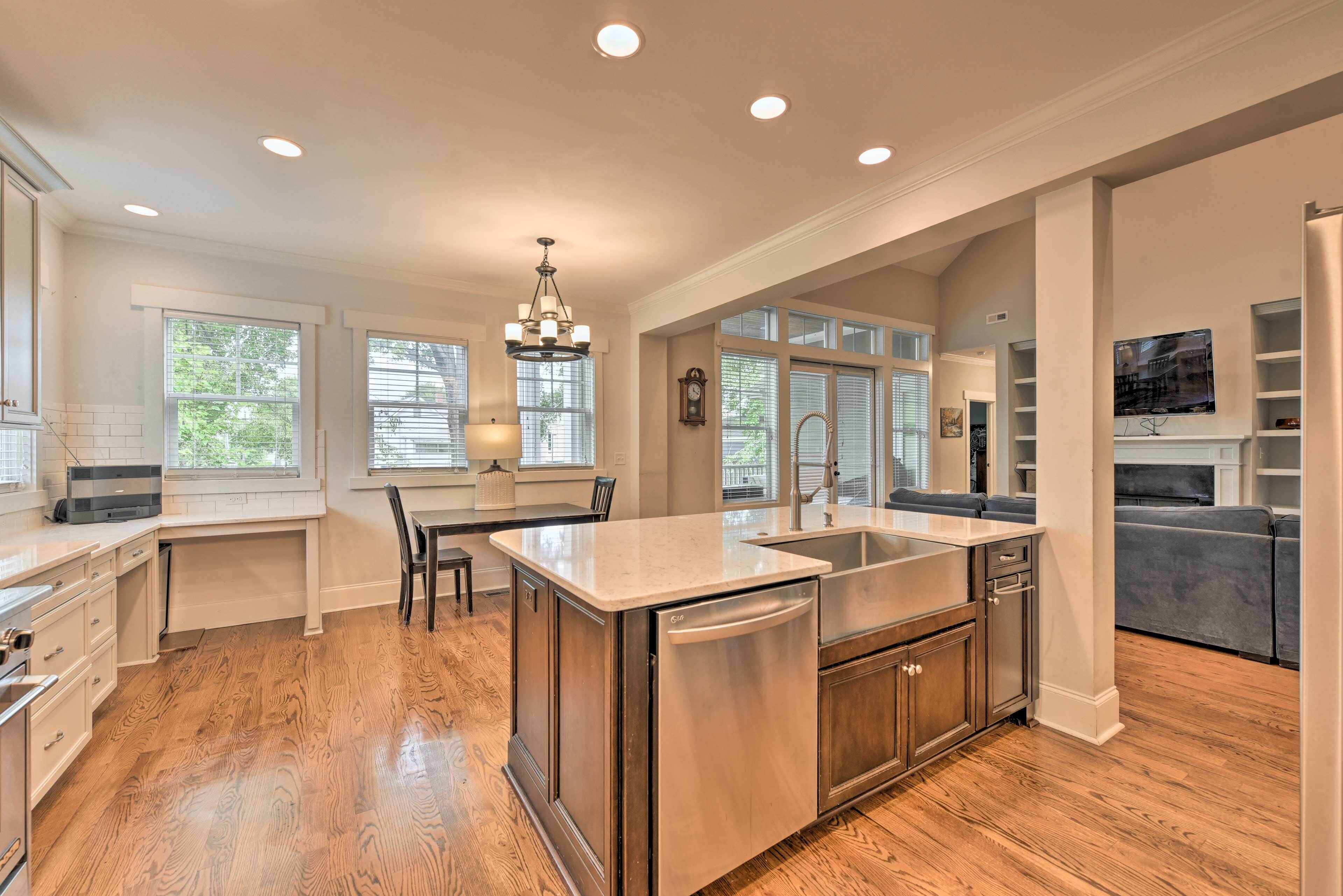 Charlotte Home w/ Deck in Noda District: Near Unc!