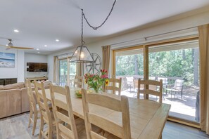 House (4 Bedrooms) | Interior - 1 Mi to Harbour Town: Sea Pines Resort Home (Hilton Head Island)