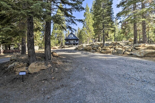 House (3 Bedrooms) | Interior - Home Near Lake Almanor, 1/2 Mile to Boat Launch! (Chester)