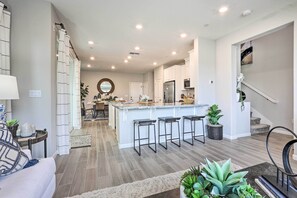 House (3 Bedrooms) | Interior - Relaxing Roseville Home w/ Outdoor Amenities (Roseville)