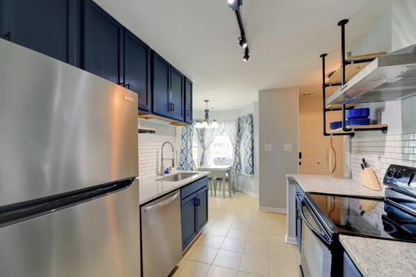 Apartment (2 Bedrooms) | Interior - Charming Jacksonville Abode w/ Patio! (Jacksonville)