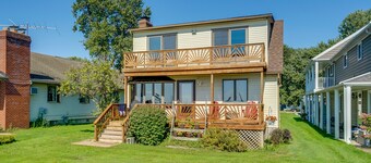 Anchor Bay Getaway on Lake St Clair With Dock!