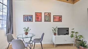 Apartment (1 Bedroom) | Interior