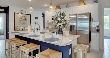 Beautiful Port St Lucie Home w/ Hot Tub!