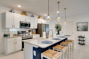 House (4 Bedrooms) | Interior