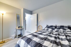 House (5 Bedrooms) | Interior