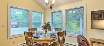 Charming Retreat Near Downtown Frankfort & Beaches