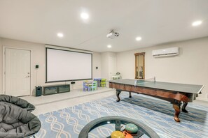 Talo (4 Bedrooms) | Sisätilat