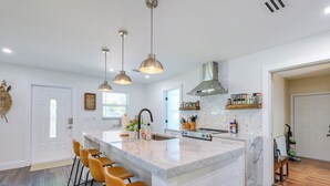 Ảnh chưa phân loại, 2 trong số 24 ảnh, nút