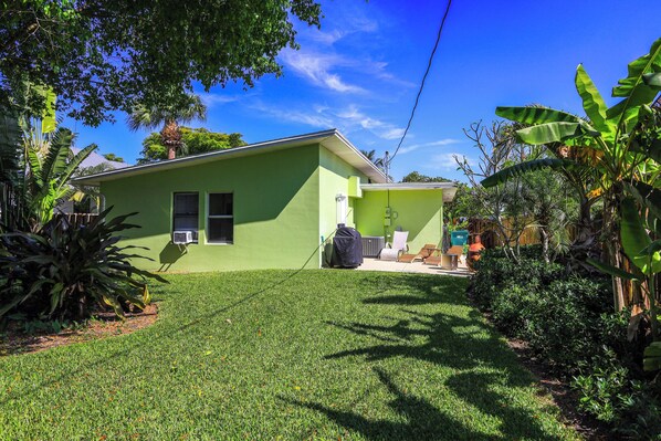 Interior - Tropical Naples Home Rental w/ Yard Near Beaches! (Naples)