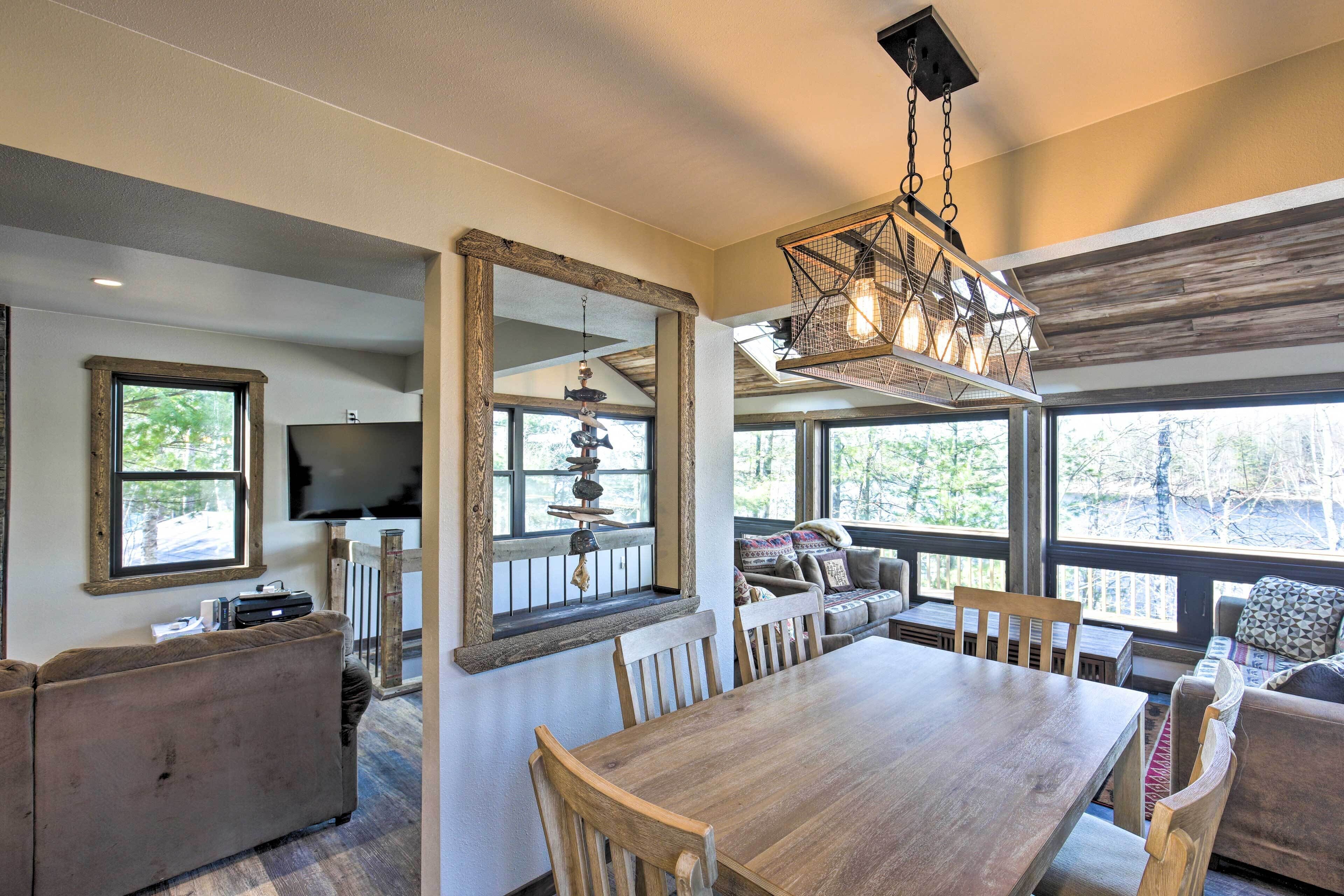 Inviting Irma Cottage w/ Silver Lake Access!