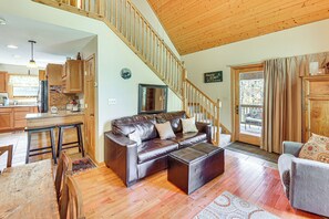 Casa (2 Bedrooms) | Interior