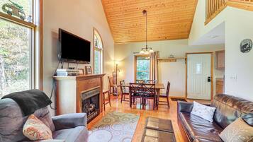 House (2 Bedrooms) | Bahagian dalam