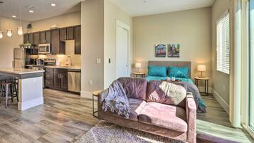 Apartment (0 Bedroom) | Interior