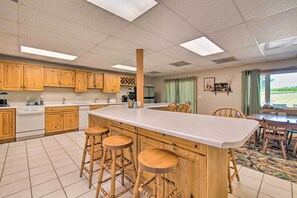 House (4 Bedrooms) | Interior - Idyllic Mt Sterling Retreat w/ Private Lake! (Mount Sterling)