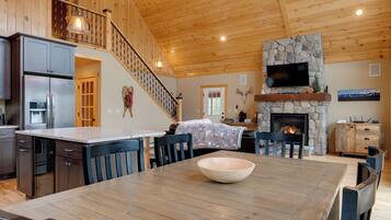 House (4 Bedrooms) | Interior