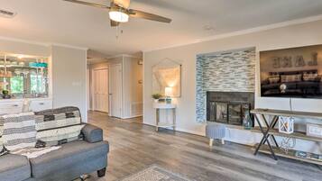 Apartment (2 Bedrooms) | Bahagian dalam