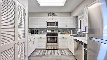 Apartment (2 Bedrooms) | Bahagian dalam