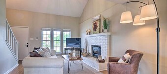 Relaxing Townhome, 4 Mi to Mizzou University!
