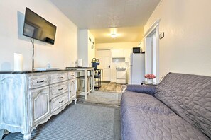 Apartment (1 Bedroom) | Interior - Cozy Sault St Marie Apartment - Walk to River (Sault Ste. Marie)