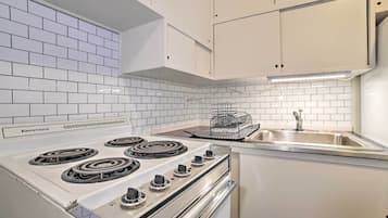 Apartment (1 Bedroom) | Interior