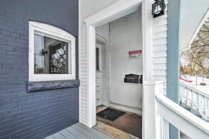 Apartment (1 Bedroom) | Interior