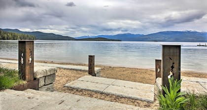 Elegant Priest Lake Townhome ~ 1 Mi From Lake