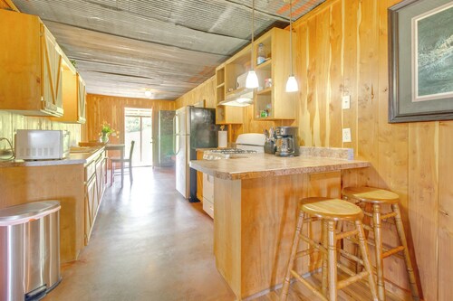 Ozark Mtn Views: Secluded Everton Retreat