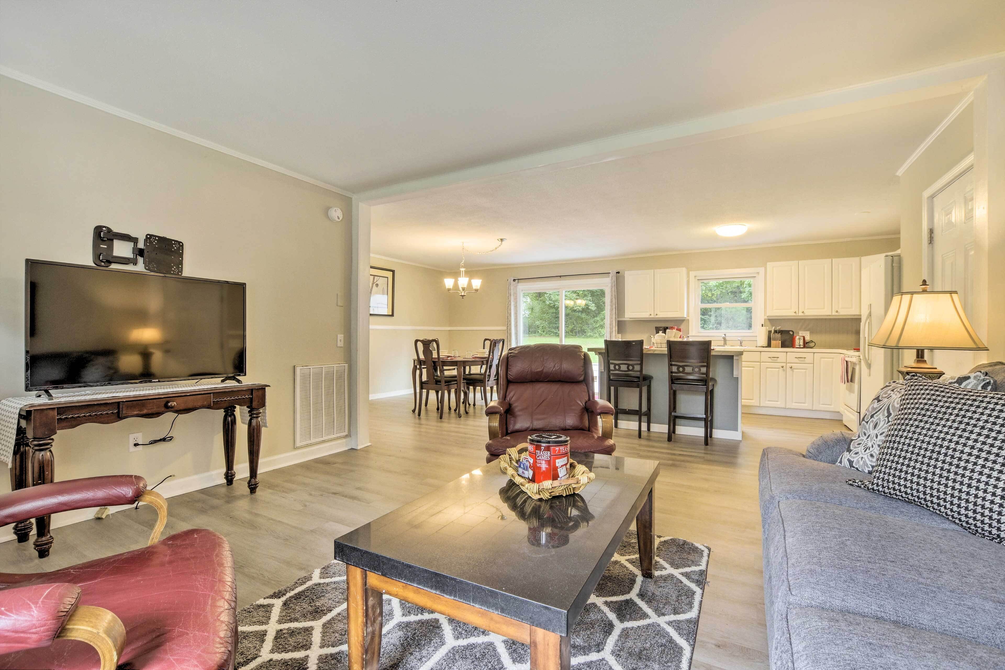 Charming Sanford Hideaway Home w/ Large Yard