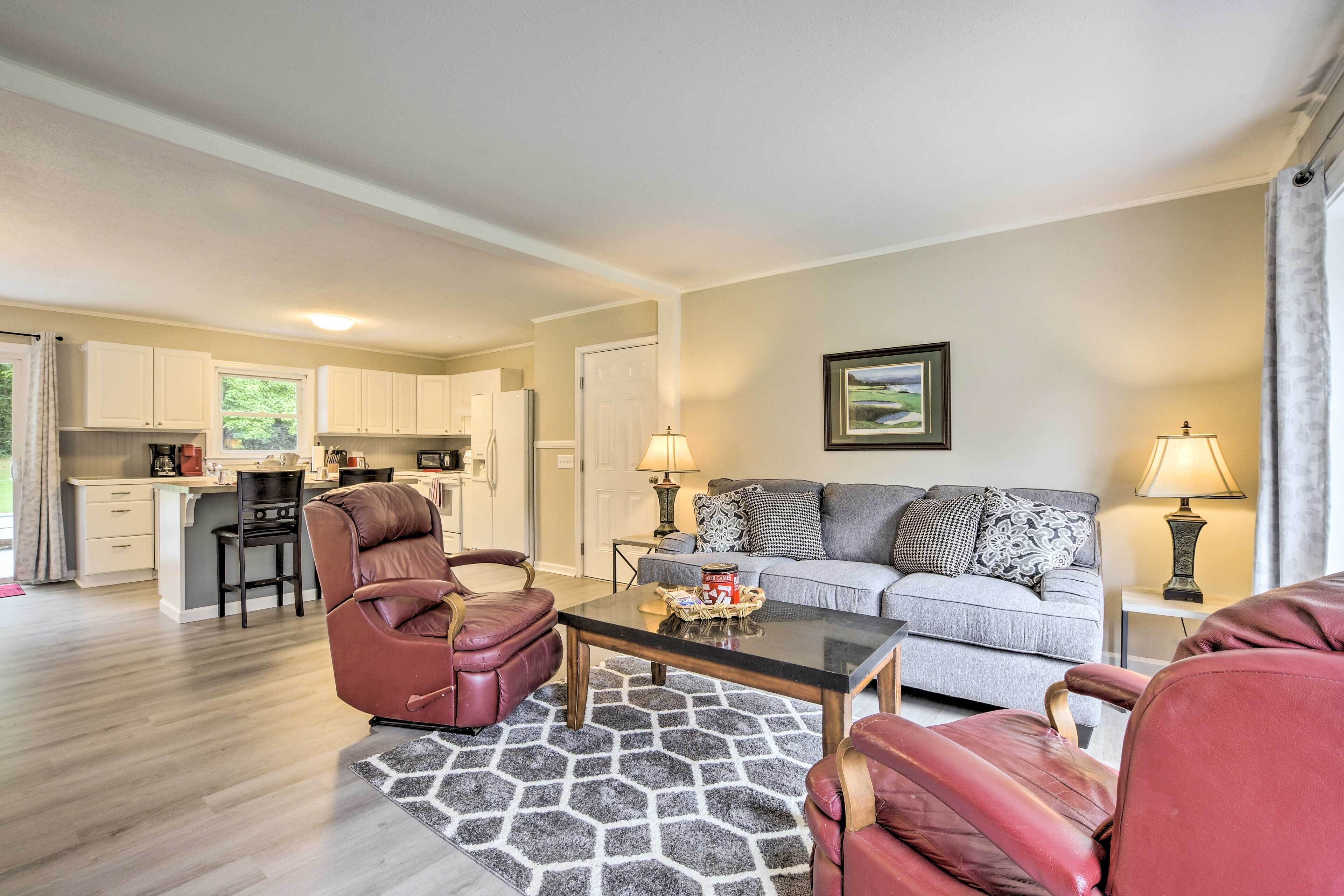 Charming Sanford Hideaway Home w/ Large Yard