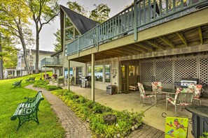 Apartment (0 Bedroom) | Interior - Rustic-chic Lake Glen Studio: 4 Mi to Beach! (Glen Arbor)