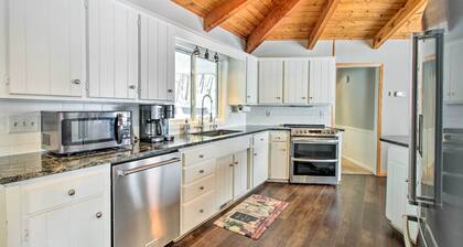 Waterfront Gull Lake w/ Dock: Family Friendly!