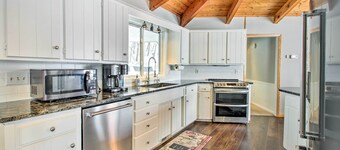 Waterfront Gull Lake w/ Dock: Family Friendly!