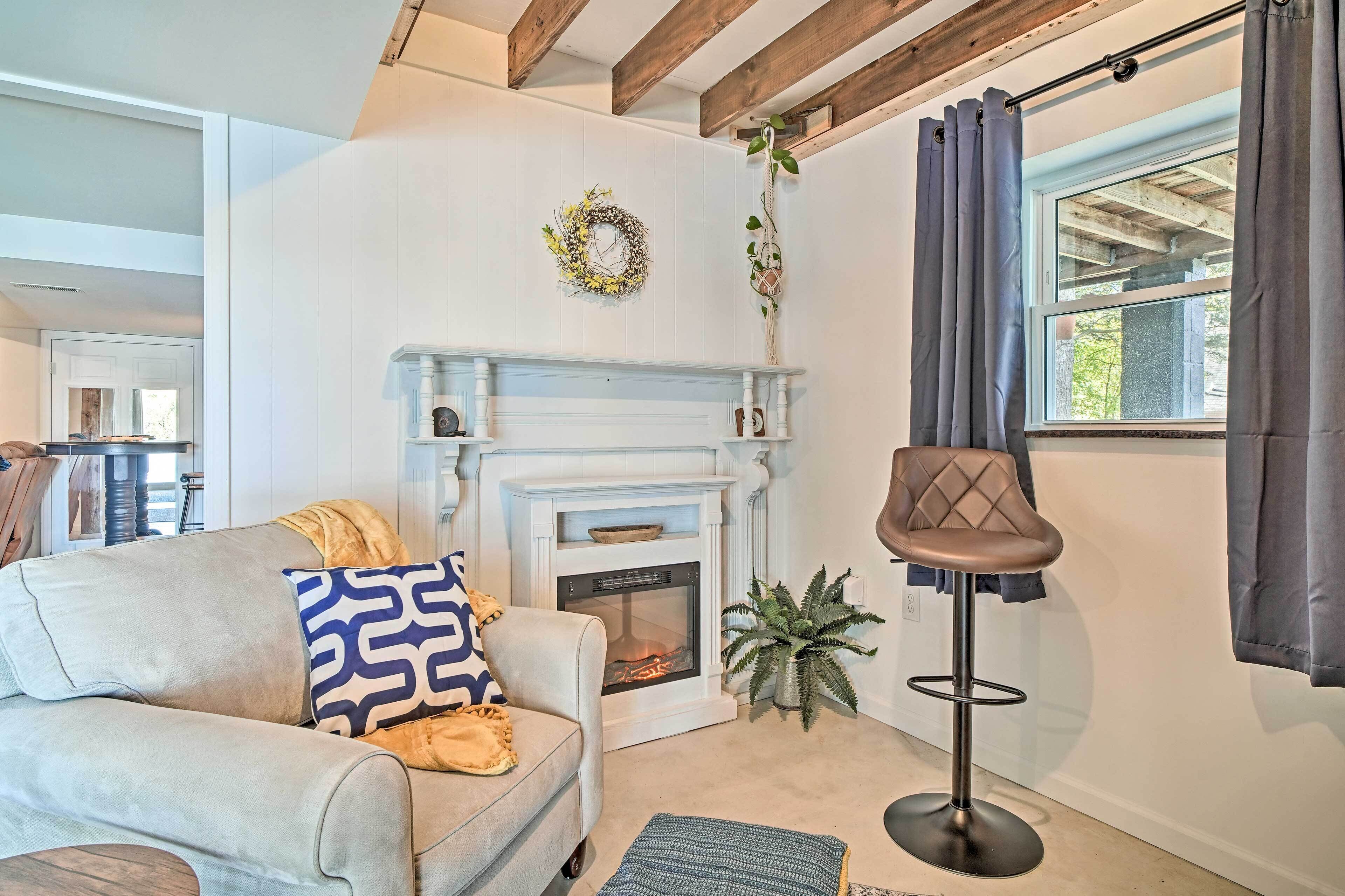 Ten Mile Home on Watts Bar Lake w/ 2 Docks!