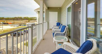 Bright Lewes Condo w/ Balcony, 7 Mi to Beach!