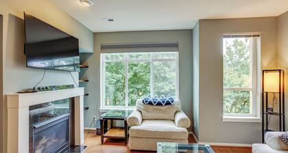 Quaint Issaquah Home - Walk to Shops & Dining