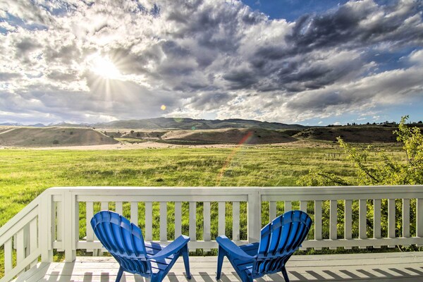 Montana's Emigrant Peaks Getaway: Apt W/ Amenities - Emigrant, MT