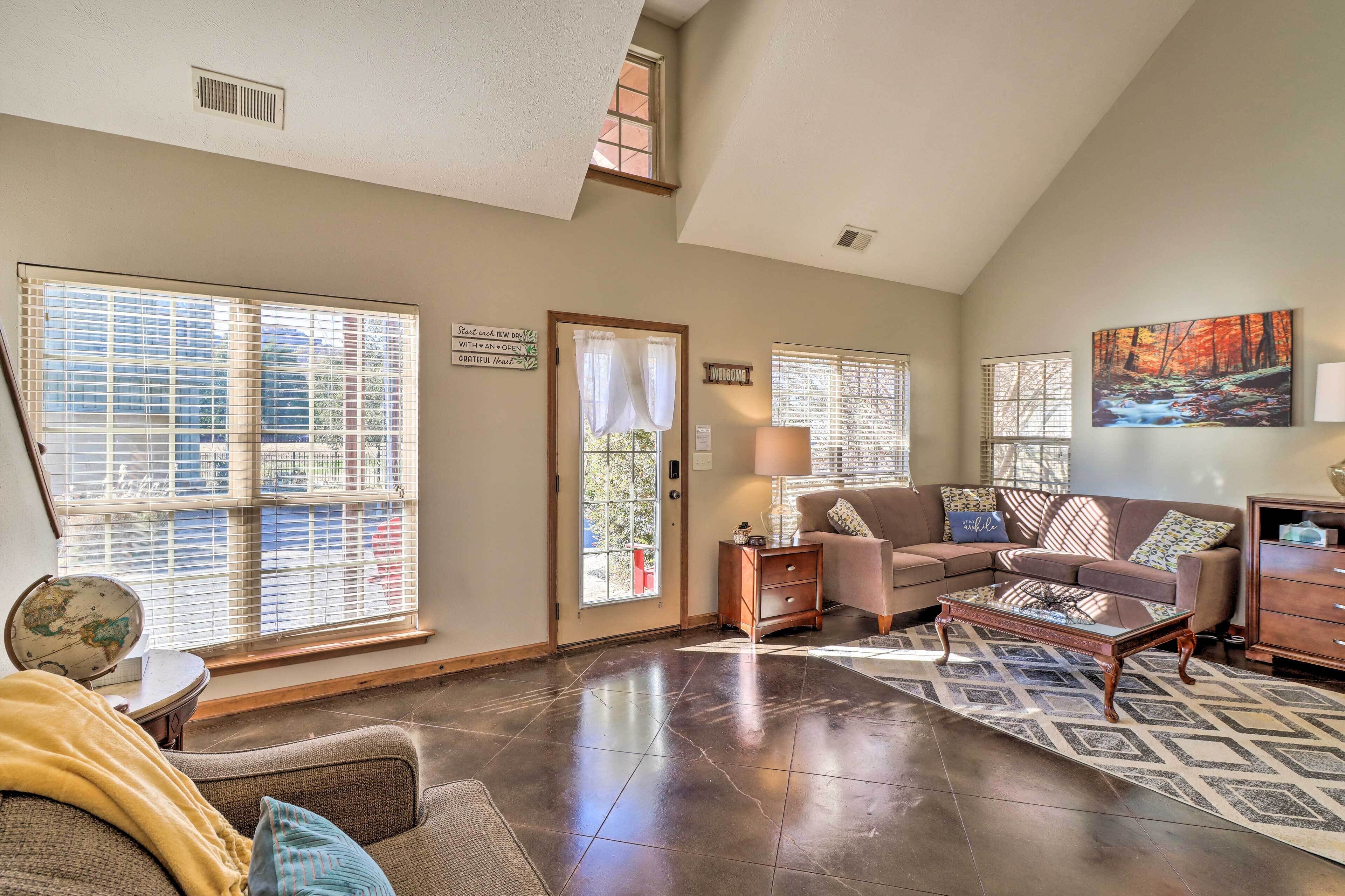 House (3 Bedrooms) | Living area | Fireplace