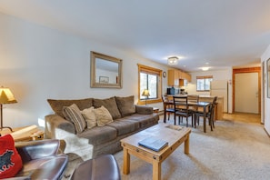 Apartment (2 Bedrooms) | Interior - Winter Park Condo w/ Pool ~ 3 Mi to Ski Resort (Winter Park)